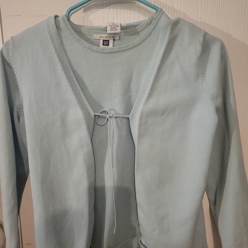 GAP lightweight sweater 2 pieces set